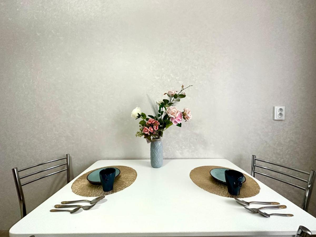 1 Комнатная Драмтеатр 1Bedroom Apartment Ustʼ-Kamenogorsk Extérieur photo